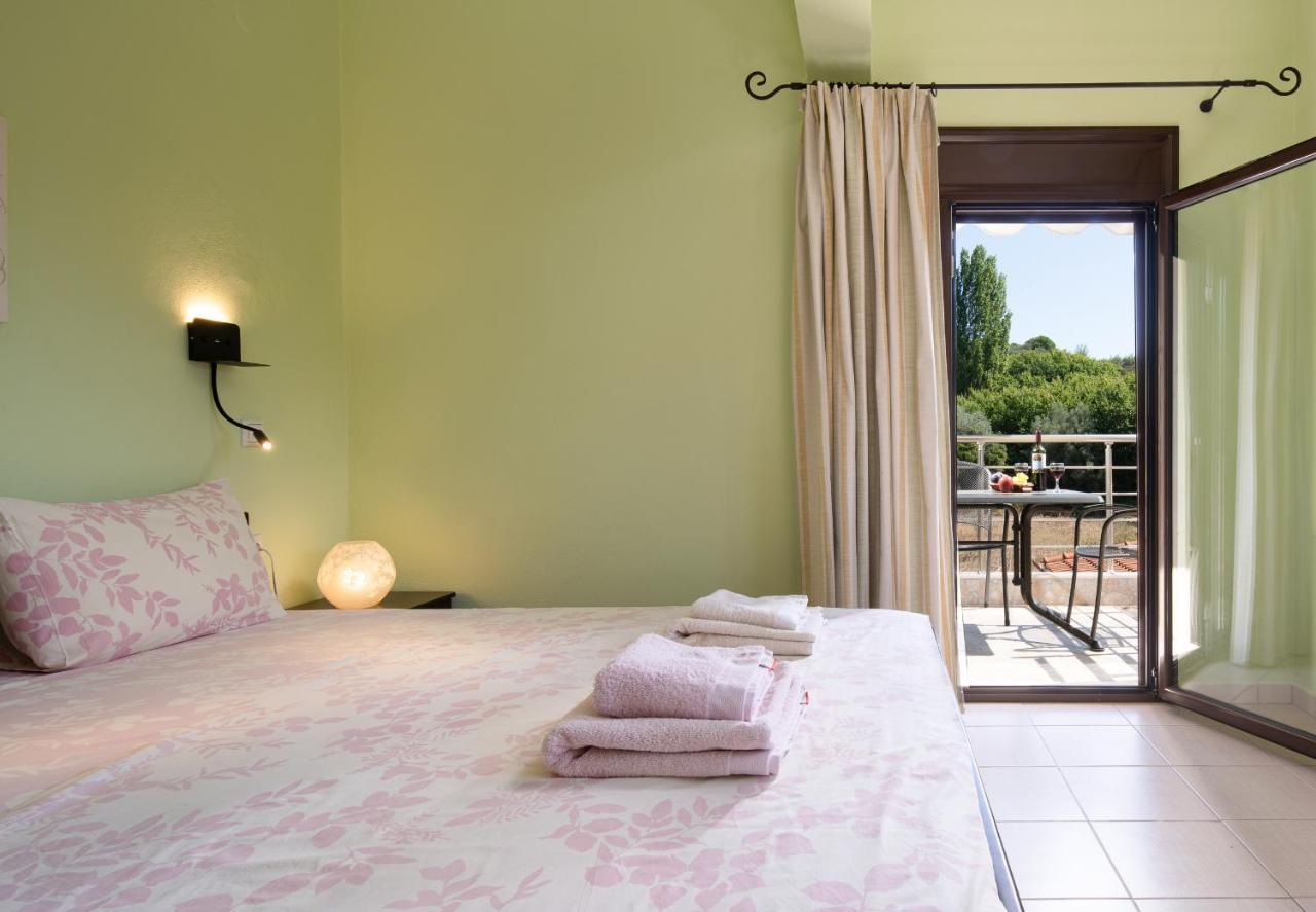 Niriides Hotel Porto Koufo Bagian luar foto