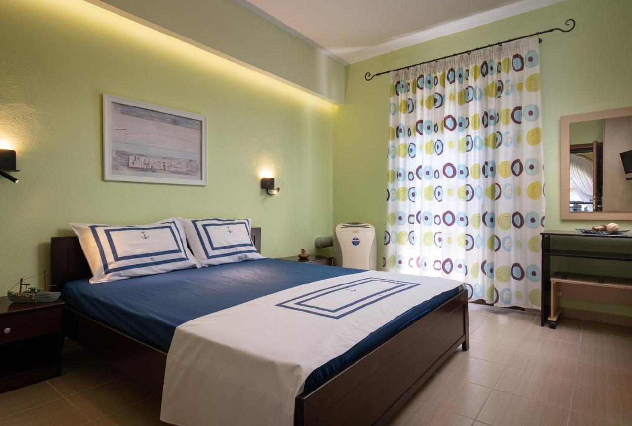 Niriides Hotel Porto Koufo Bagian luar foto