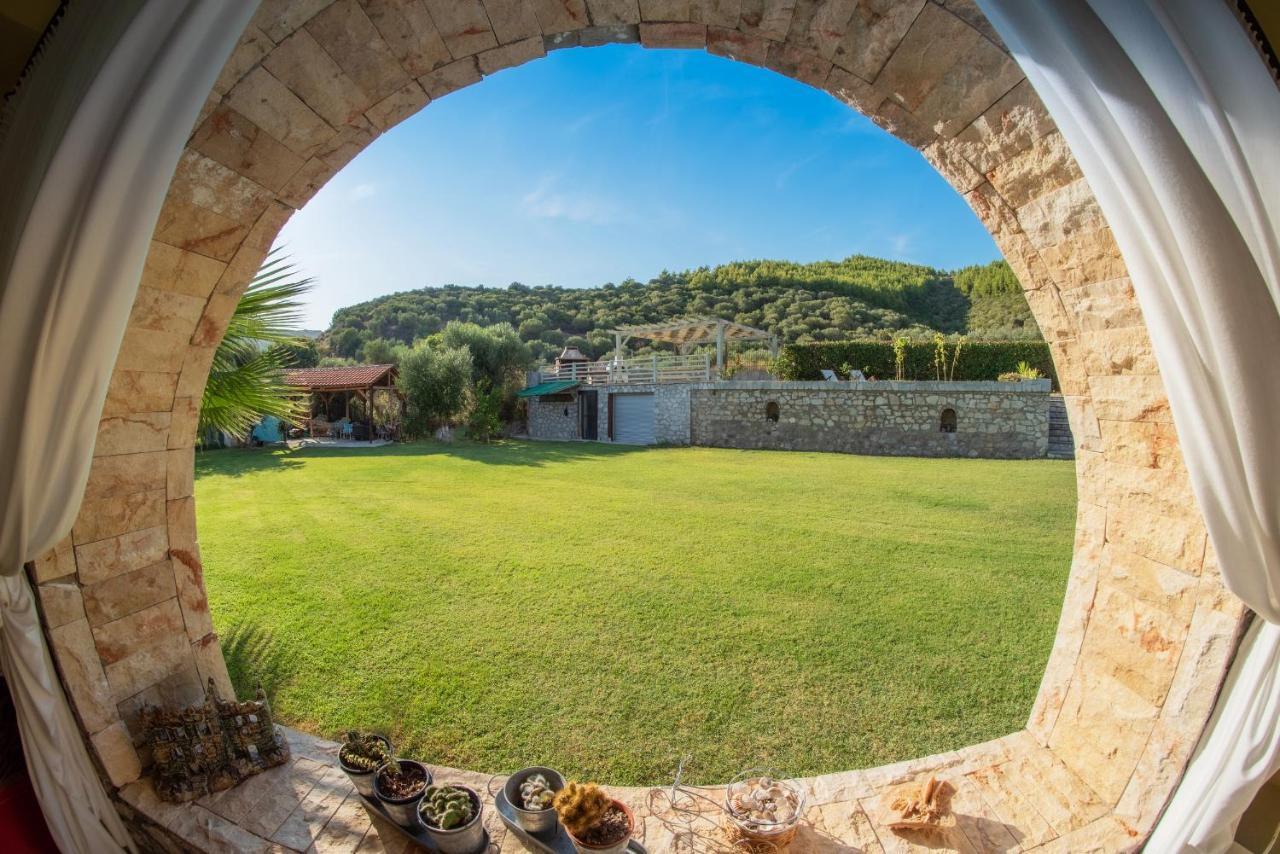 Niriides Hotel Porto Koufo Bagian luar foto