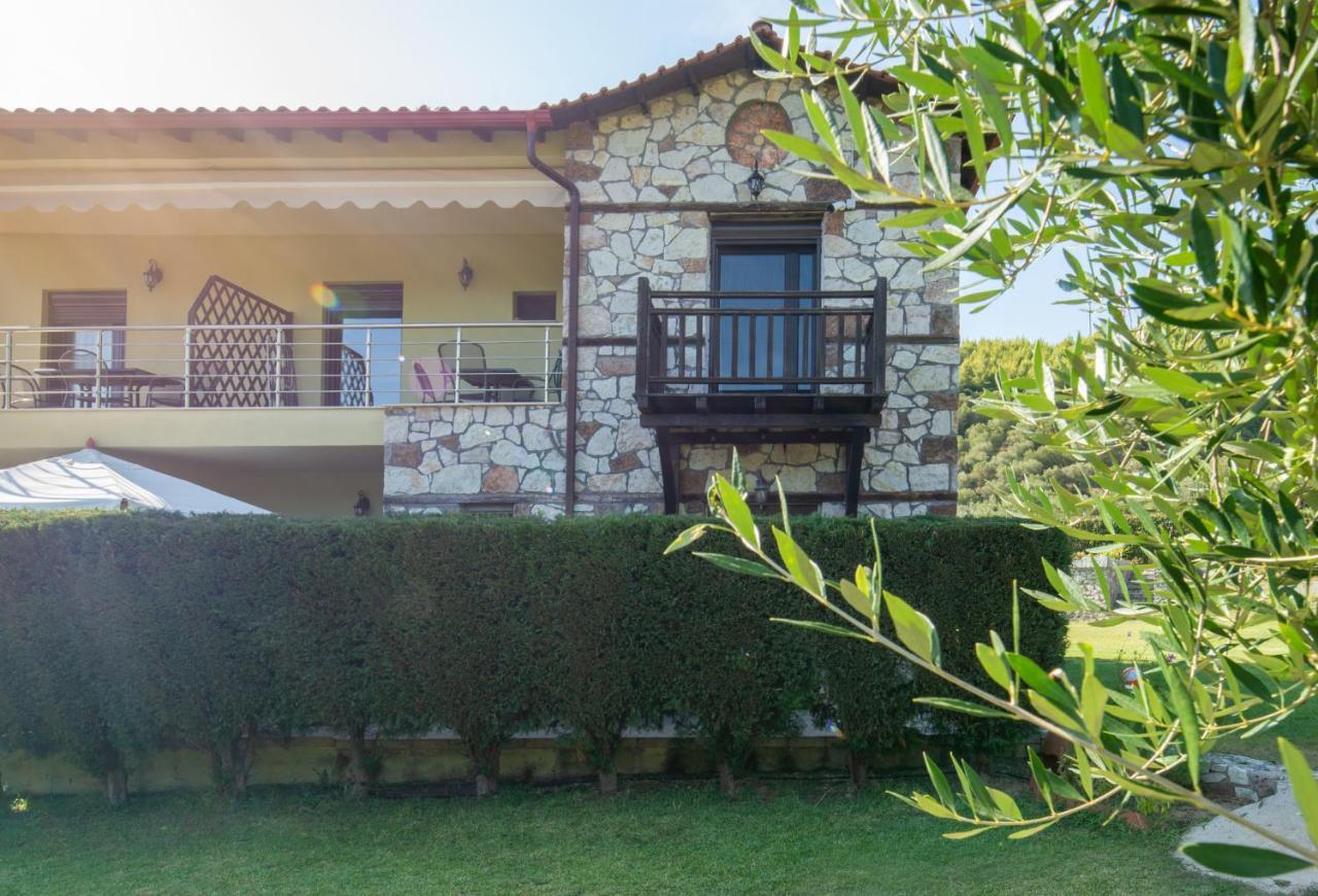 Niriides Hotel Porto Koufo Bagian luar foto